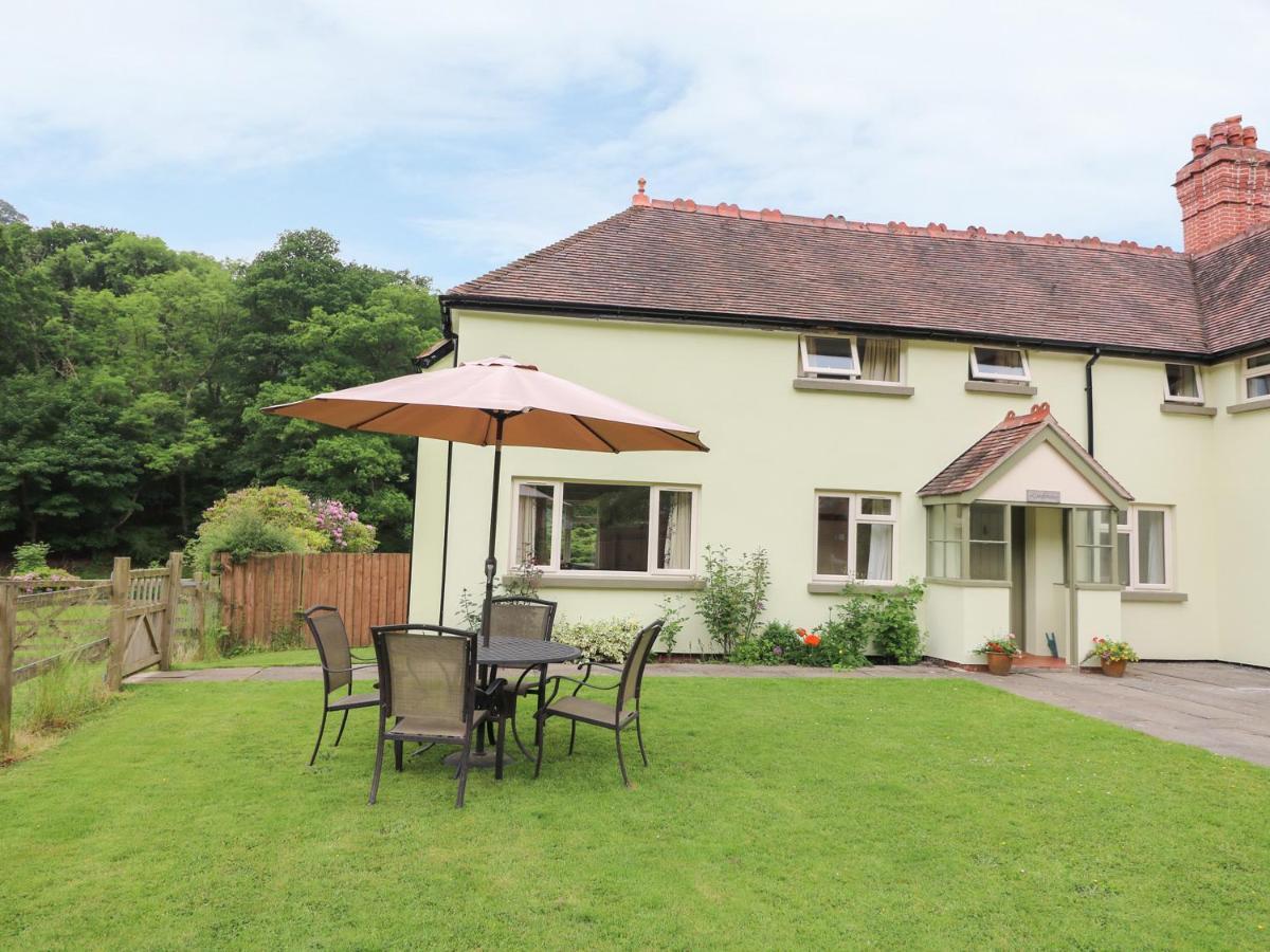 Gardener'S Cottage Llandrindod Wells Exterior photo
